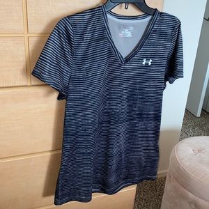 Under armor large loose comfortable fit!